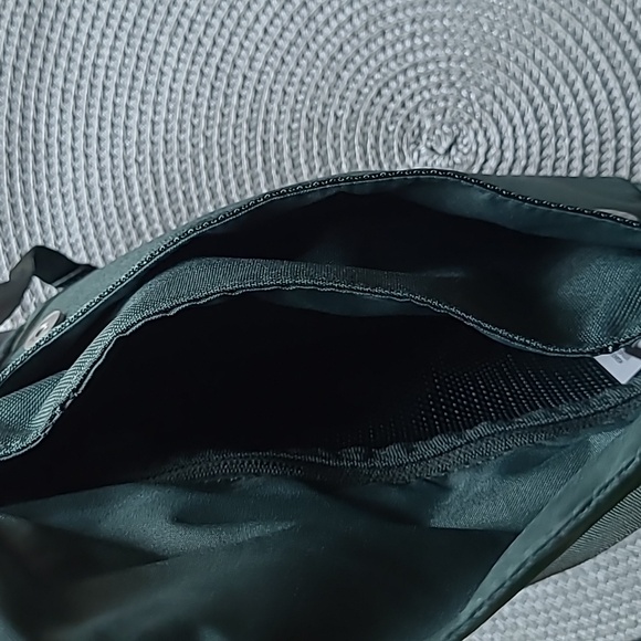 Nike Crossbody Bag - Picture 14 of 16